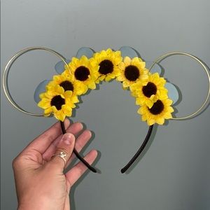 Small Shop Wire Ears